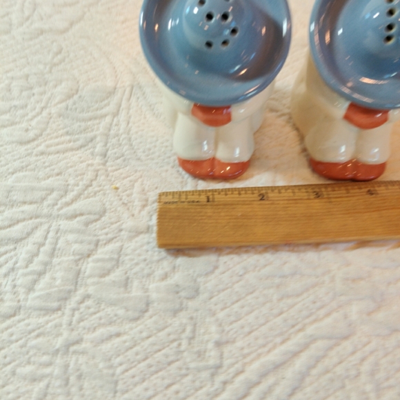 VTG Ceramic Salt & Pepper Shakers Dos Amigos Sleeping Siesta Men in Sombreros - Picture 5 of 6
